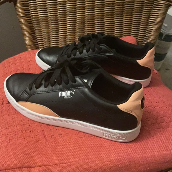 Puma Classics Black with Peach size 8 1/2 - Picture 6 of 10